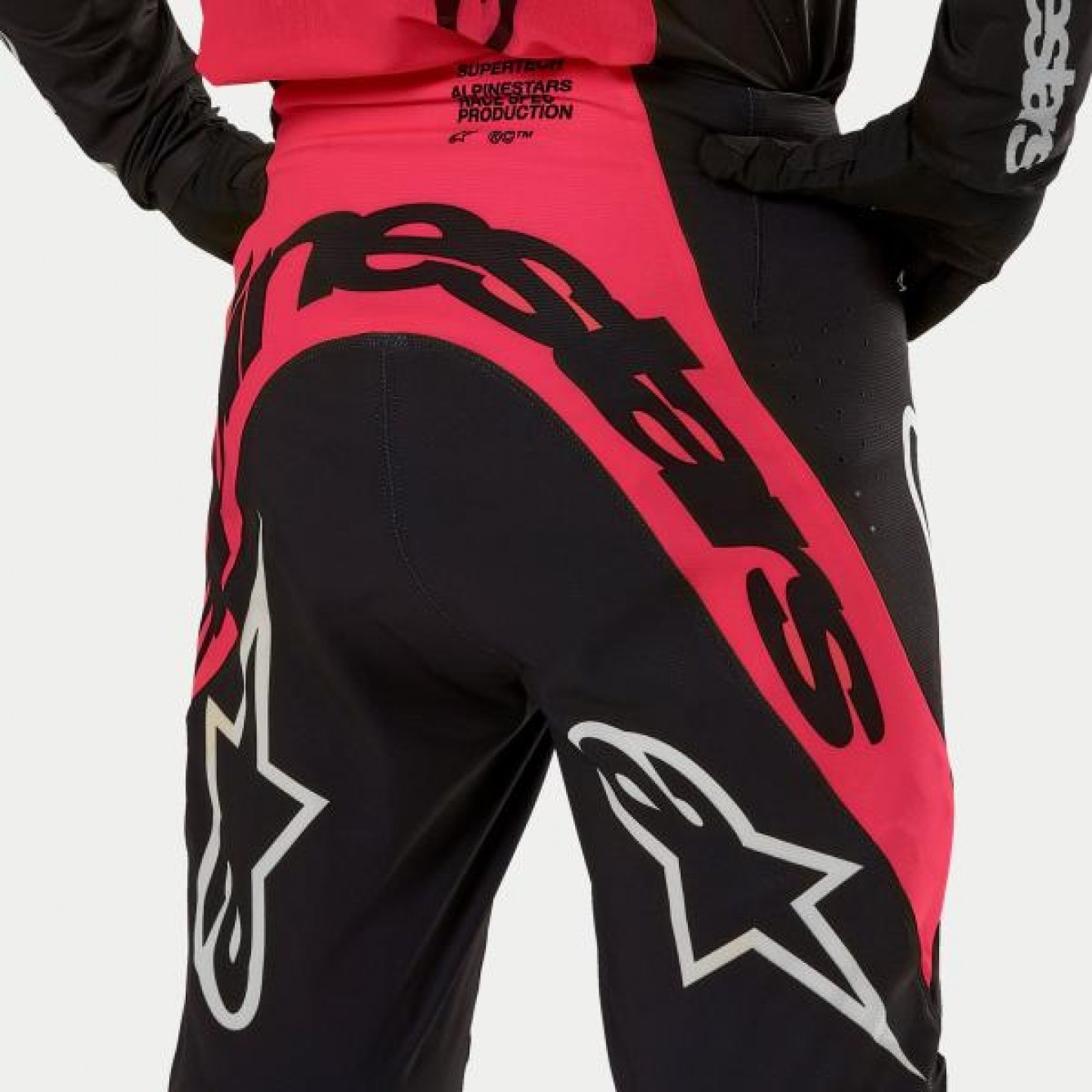 ALPINESTARS | SUPERTECH WARD ZWART/ROOD