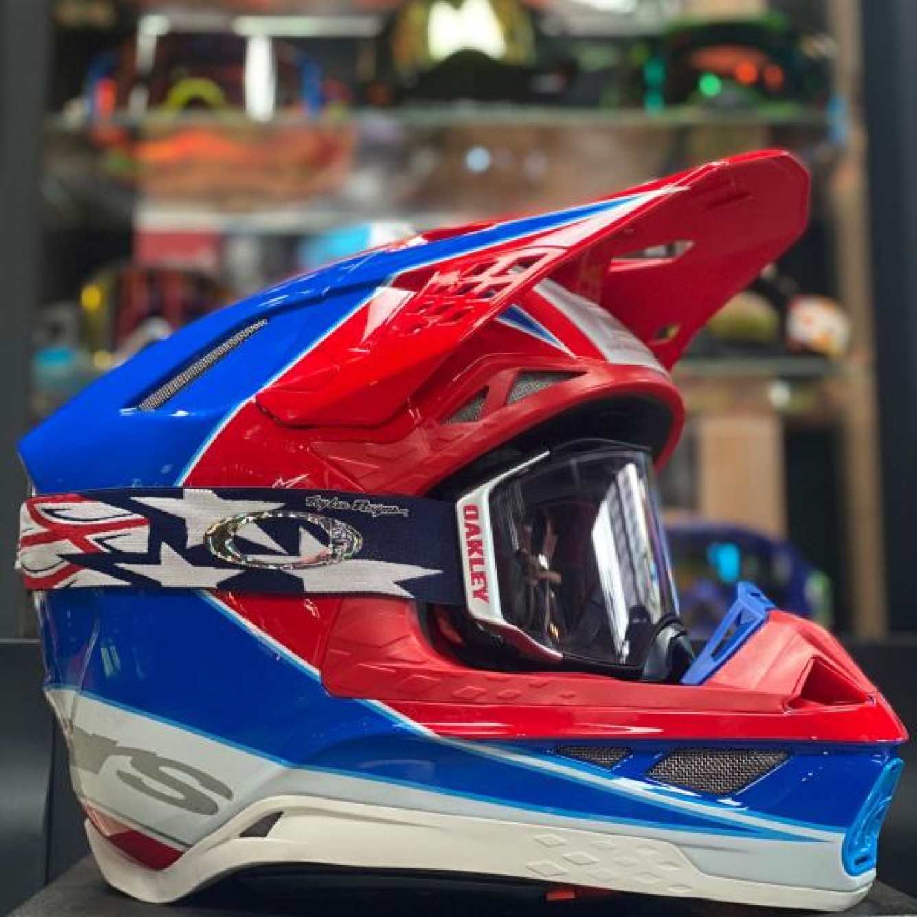 Oakley | Airbrake MX TLD RWB Wings - Prizm Sapphire